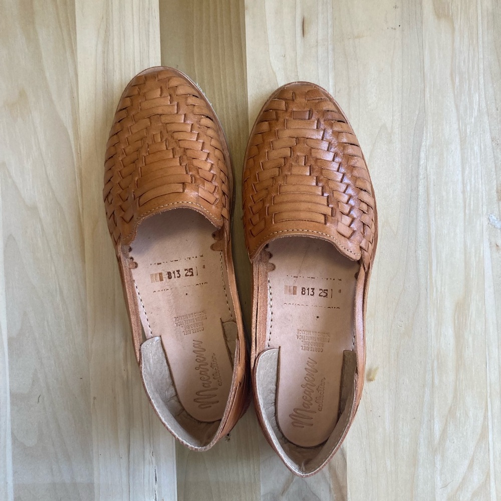 Handmade Tan Leather Flats with Classic Design